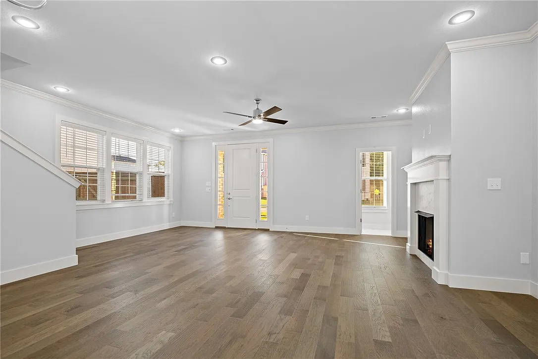 4376 W Bronco Dr, Fayetteville, AR 72704