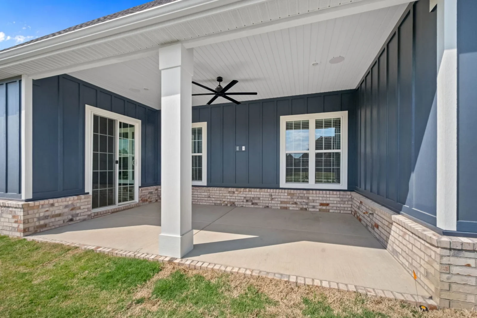 6485 Courtland Ave, Springdale, AR 72762