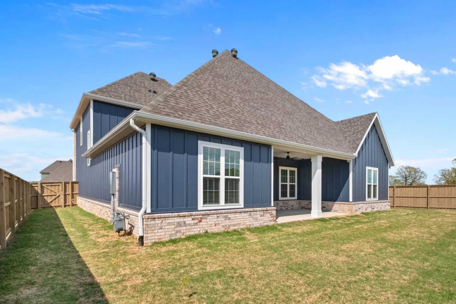 6485 Courtland Ave, Springdale, AR 72762