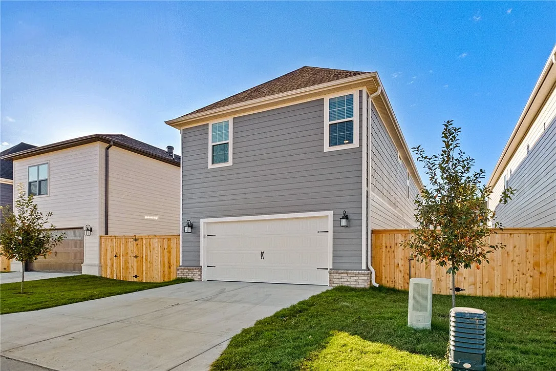 4376 W Bronco Dr, Fayetteville, AR 72704