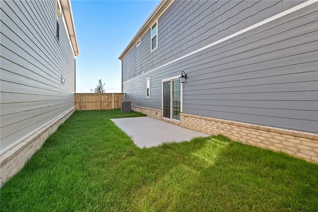 4376 W Bronco Dr, Fayetteville, AR 72704