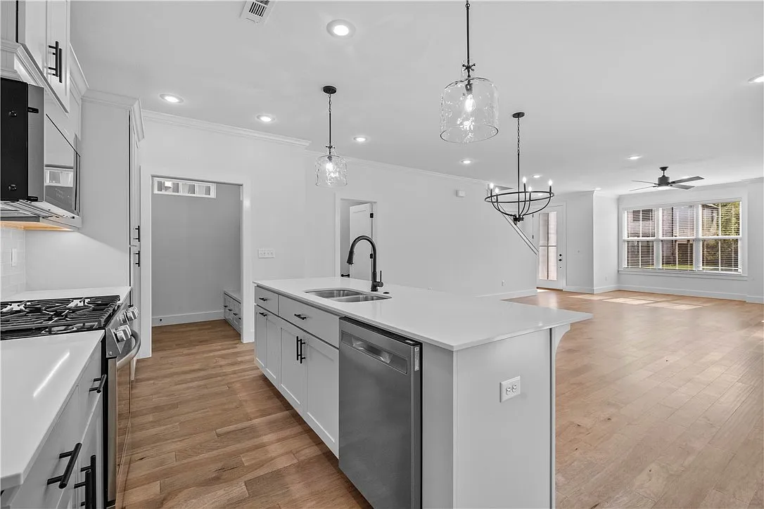 4436 W Bronco Dr, Fayetteville, AR 72704