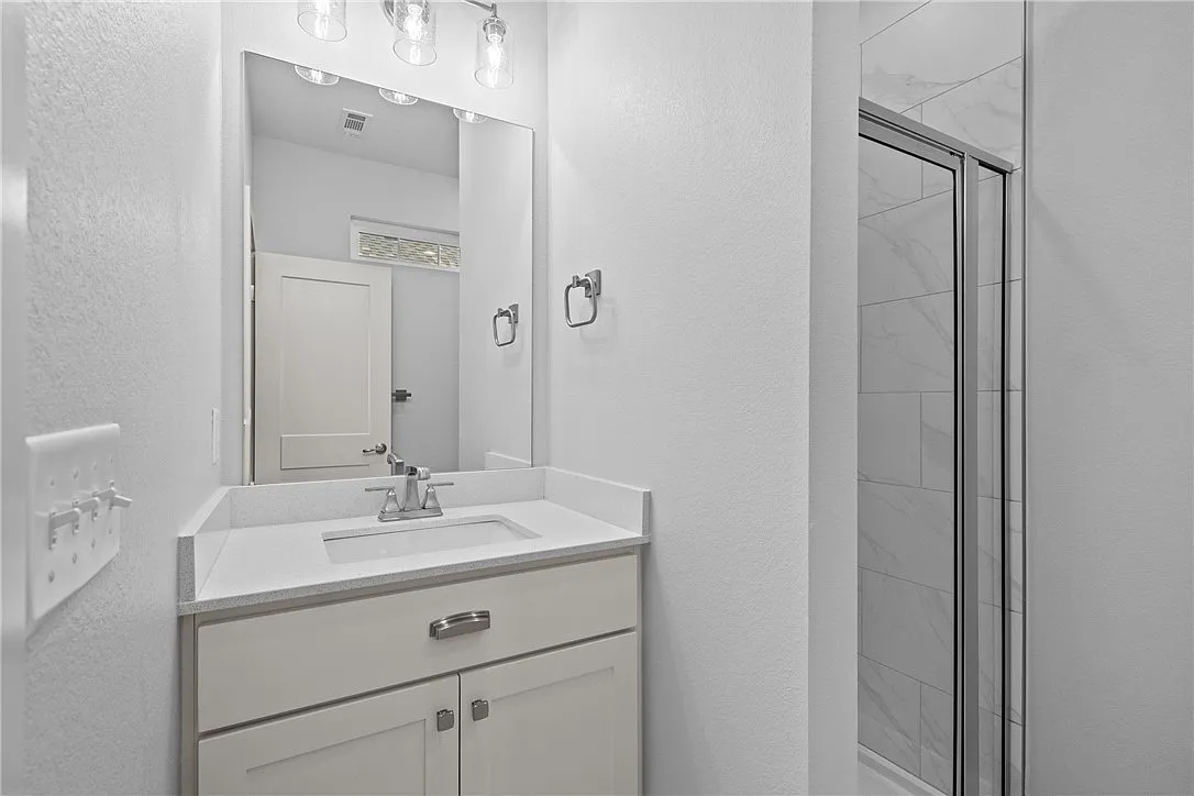 4376 W Bronco Dr, Fayetteville, AR 72704