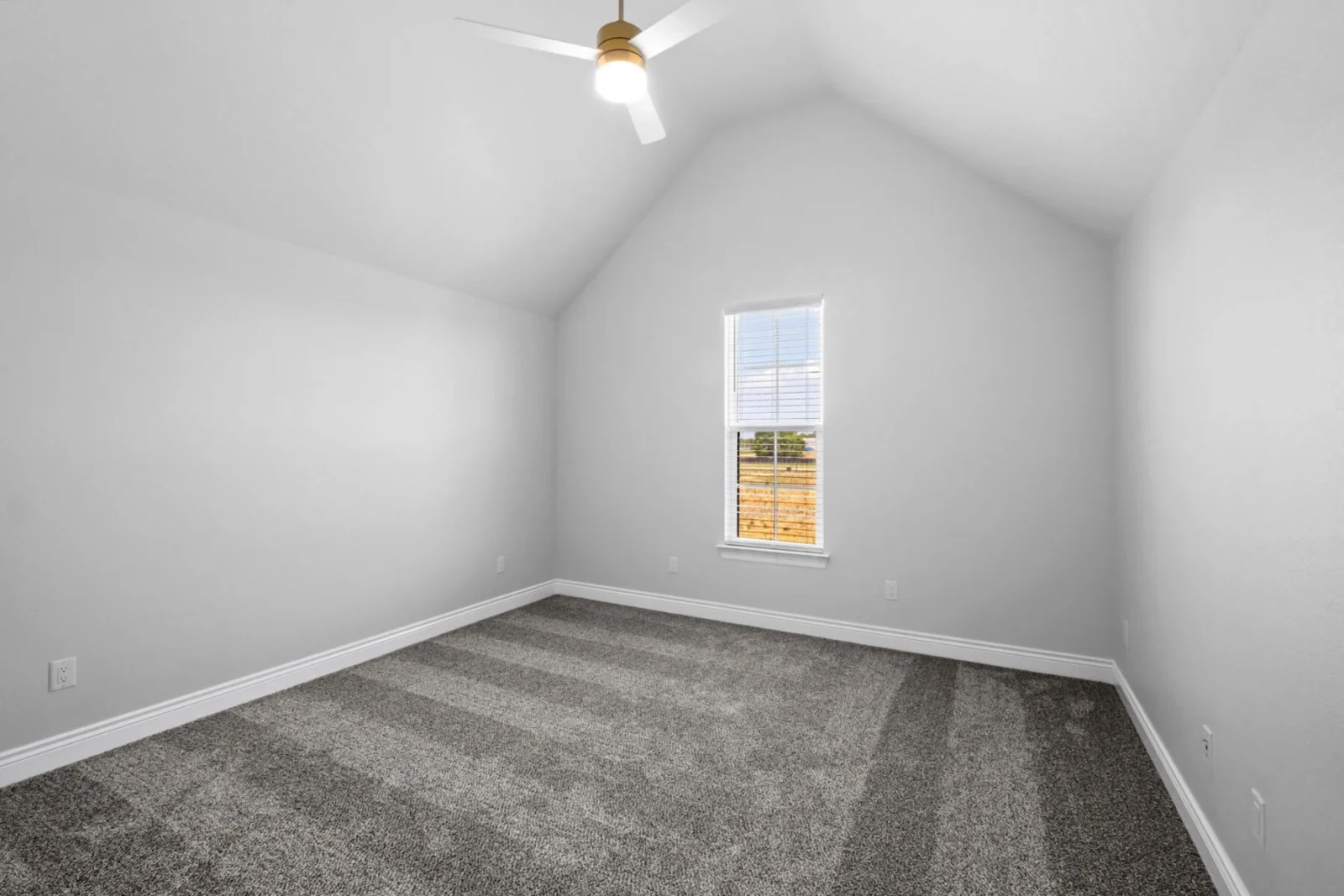6489 County Ave, Springdale, AR 72762