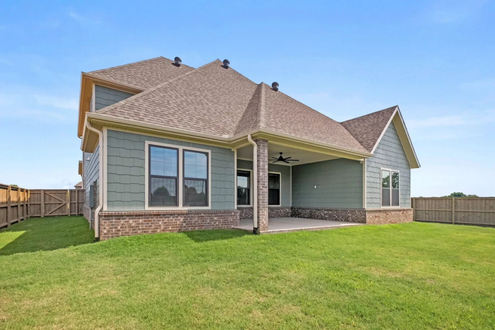 6489 County Ave, Springdale, AR 72762