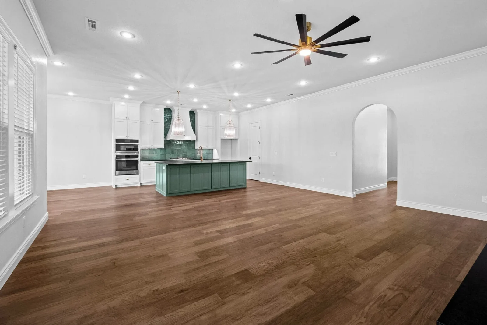 6489 County Ave, Springdale, AR 72762