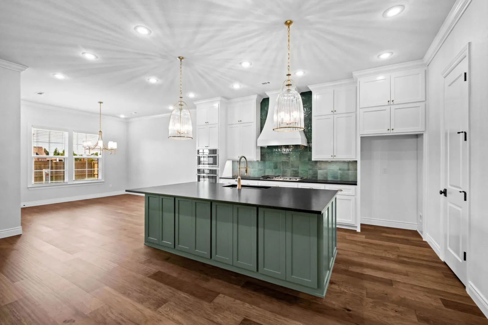 6489 County Ave, Springdale, AR 72762