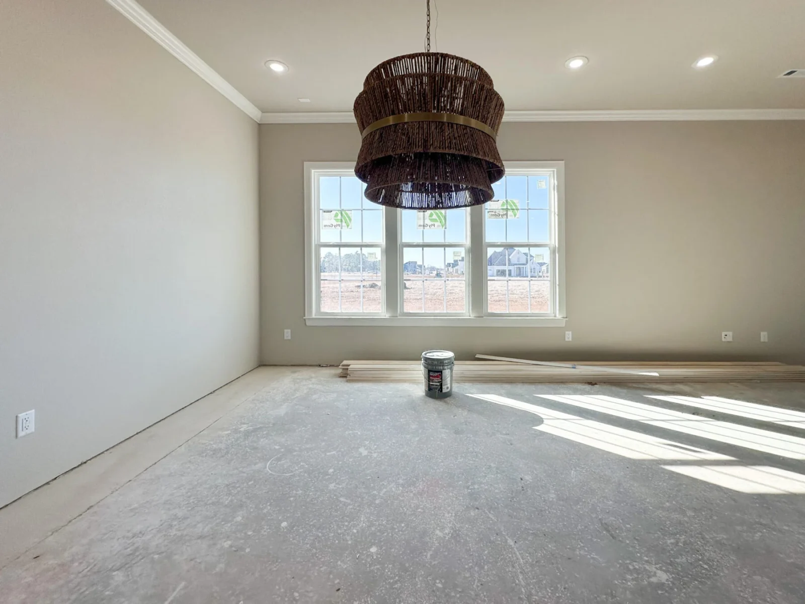 6534 Courtland Ave, Springdale, AR 72762