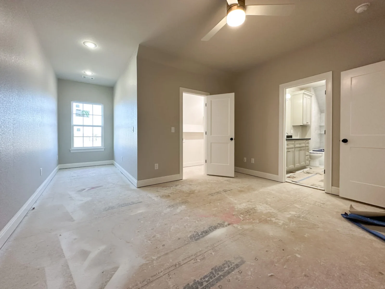 6534 Courtland Ave, Springdale, AR 72762