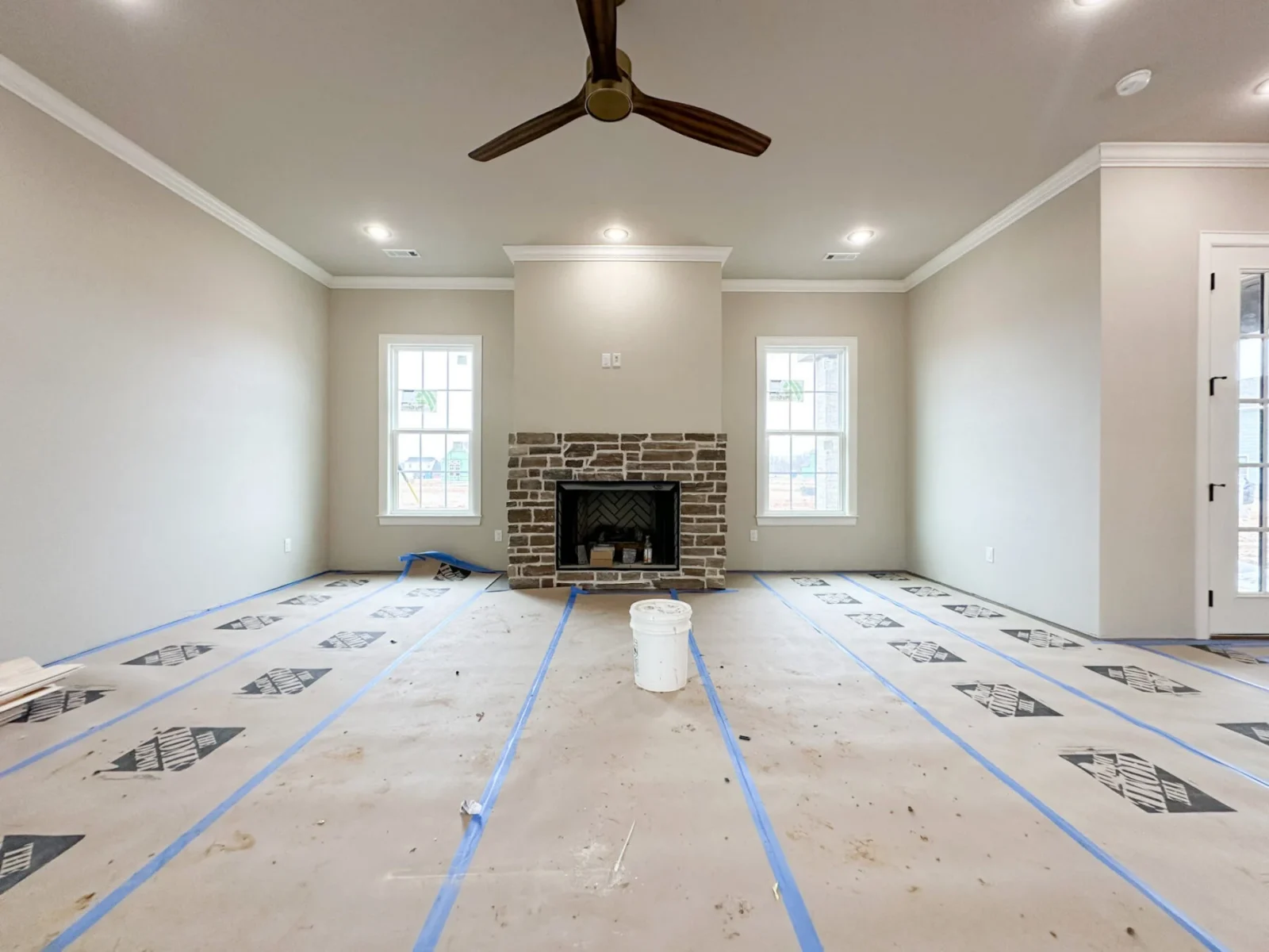 6534 Courtland Ave, Springdale, AR 72762