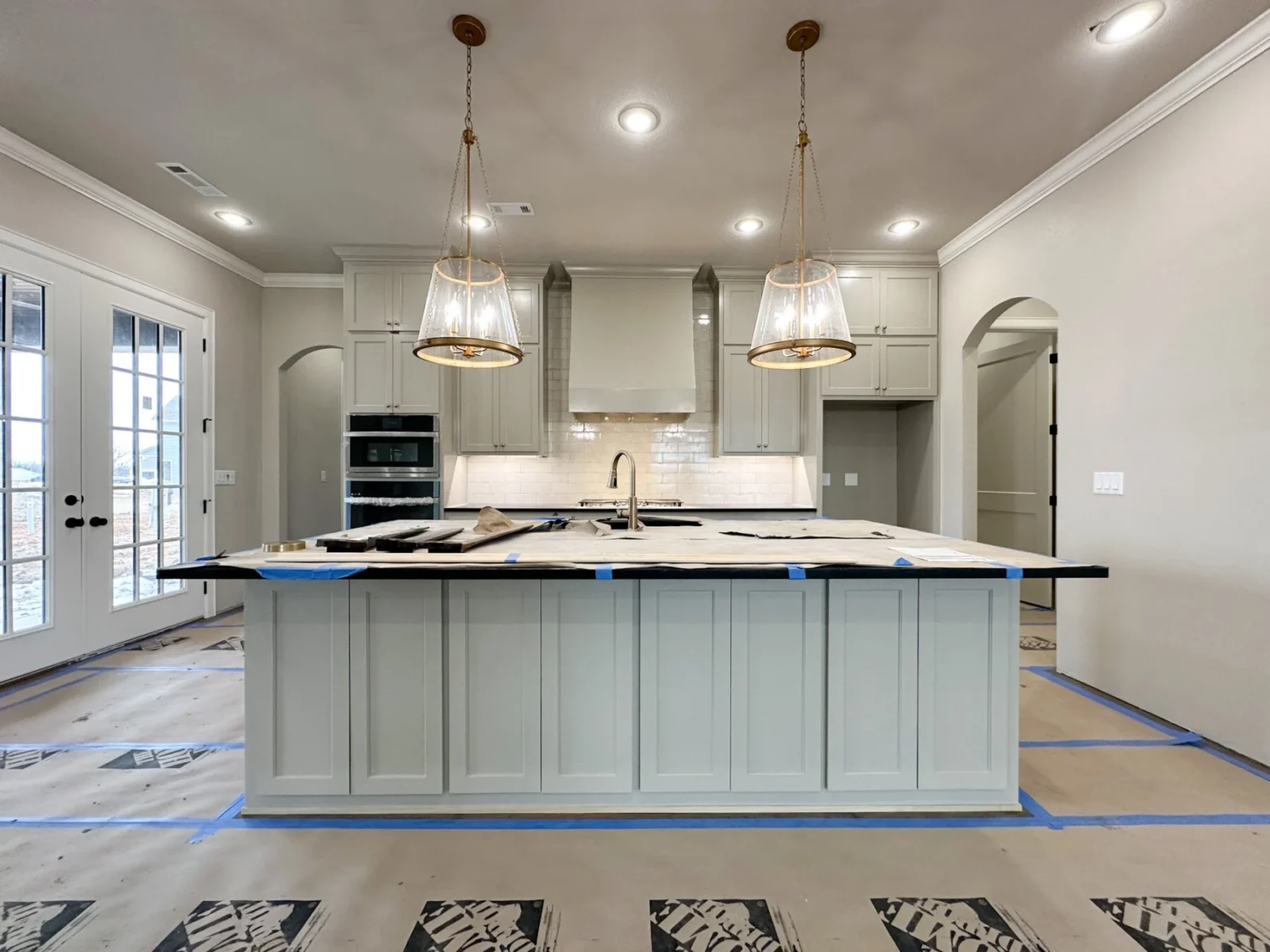 6534 Courtland Ave, Springdale, AR 72762