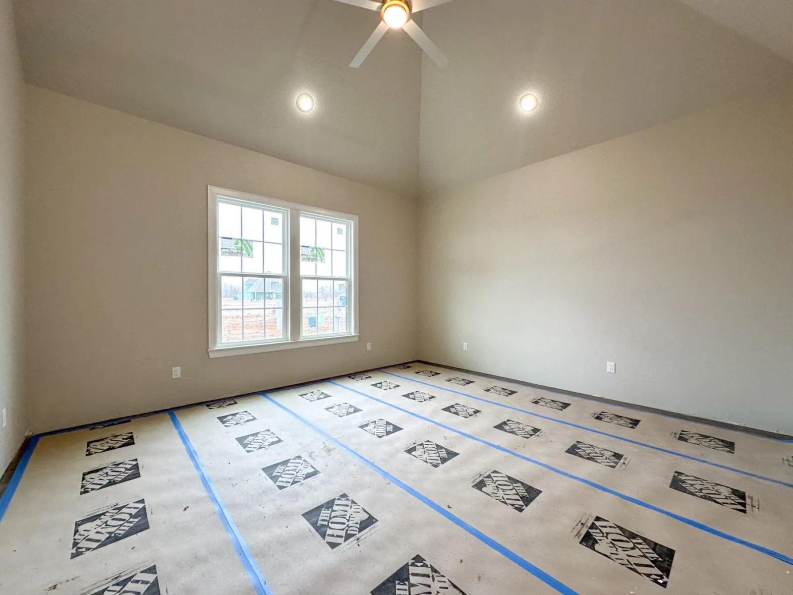 6534 Courtland Ave, Springdale, AR 72762