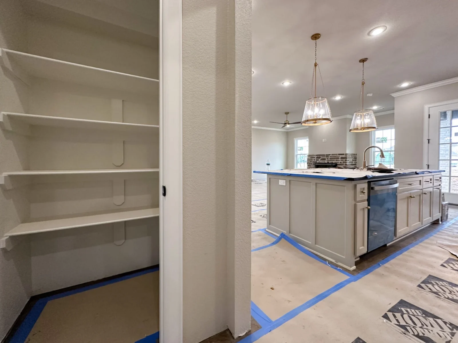 6534 Courtland Ave, Springdale, AR 72762