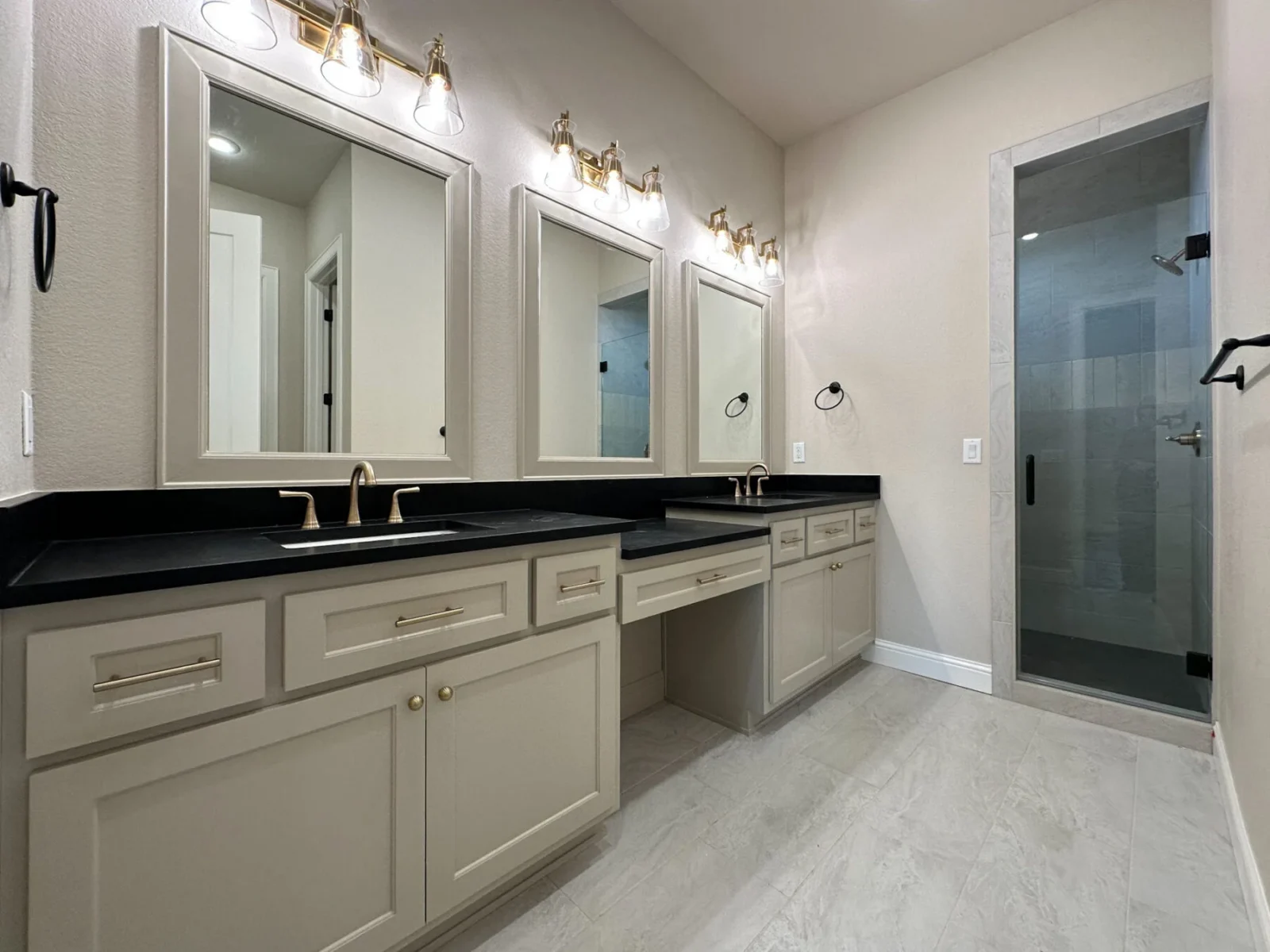 6534 Courtland Ave, Springdale, AR 72762