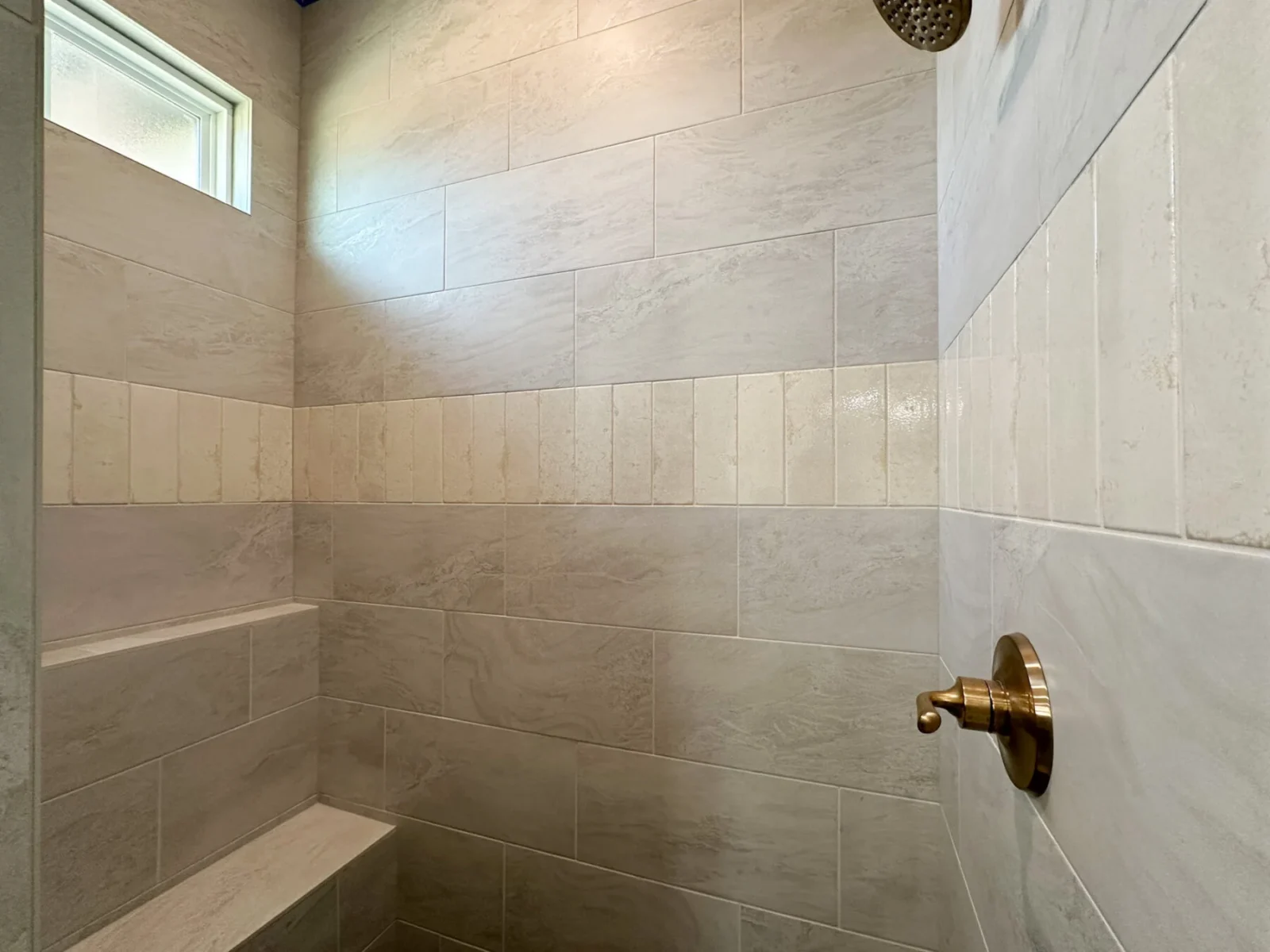 6534 Courtland Ave, Springdale, AR 72762