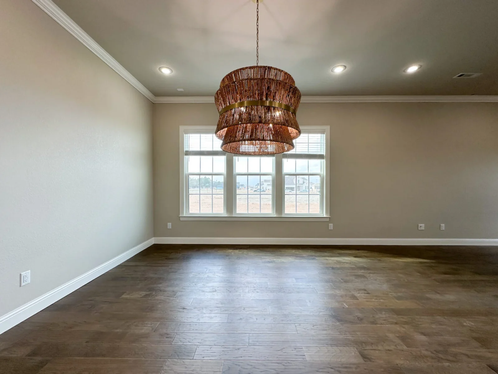 6534 Courtland Ave, Springdale, AR 72762