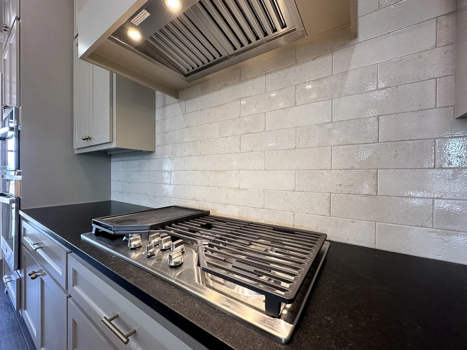 6534 Courtland Ave, Springdale, AR 72762