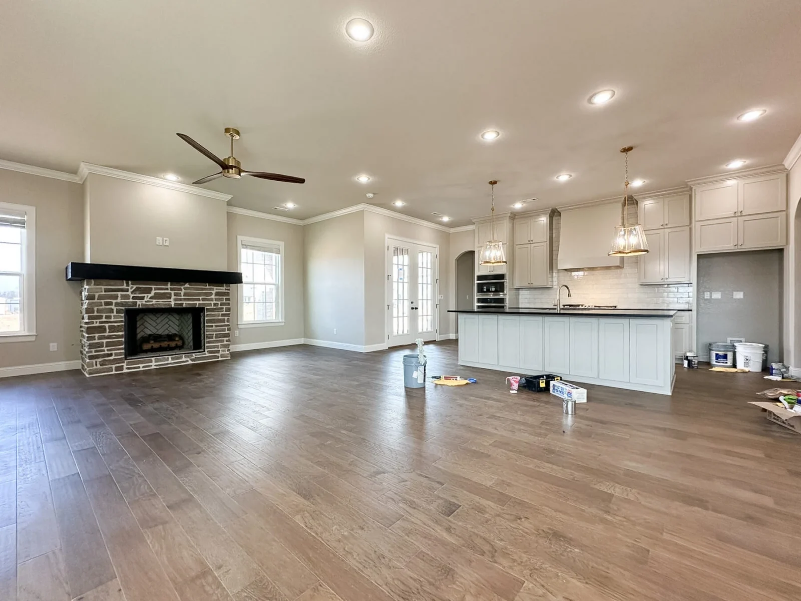 6534 Courtland Ave, Springdale, AR 72762