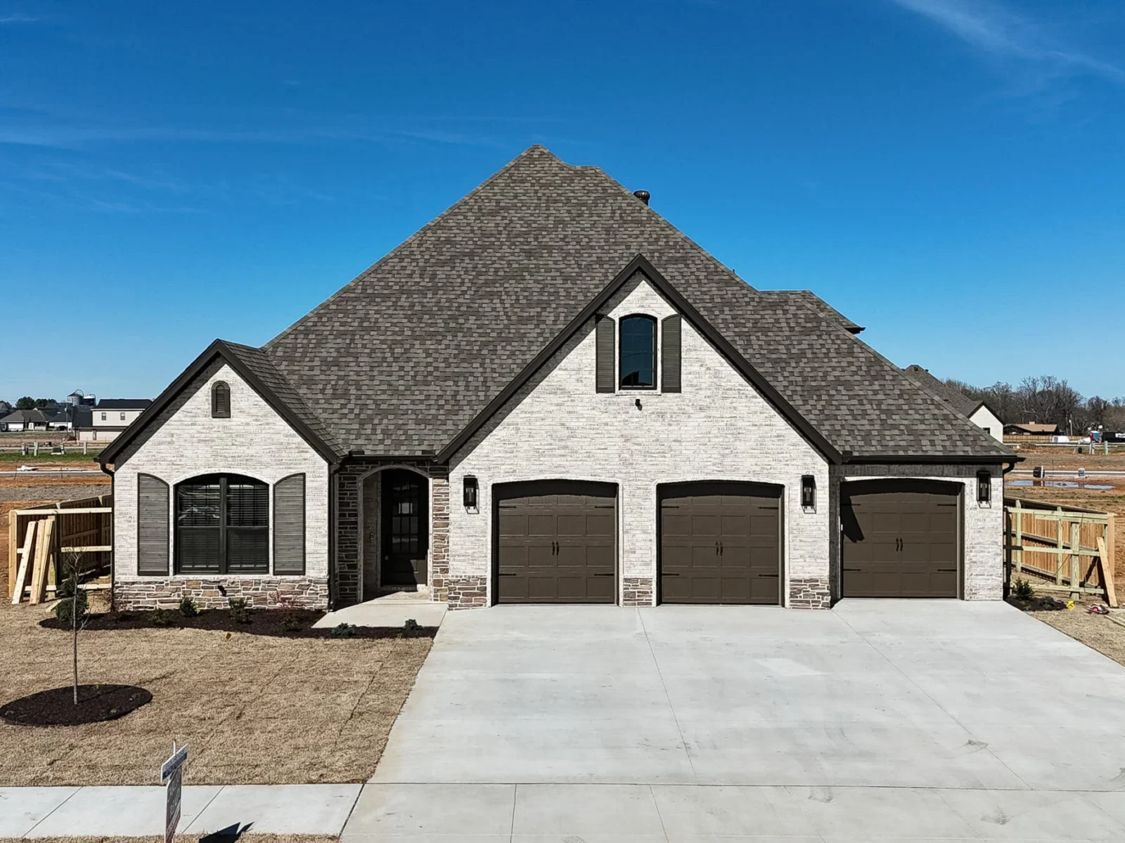 6534 Courtland Ave, Springdale, AR 72762