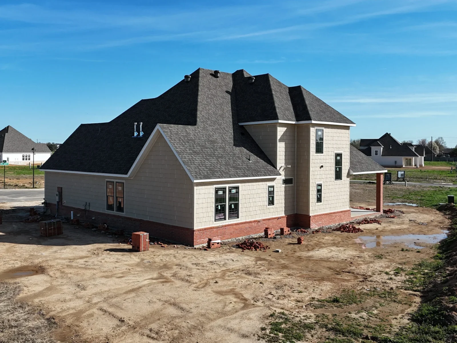 3122 Courtyard St, Springdale, AR 72762