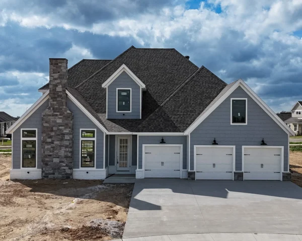 3122 Courtyard St, Springdale, AR 72762