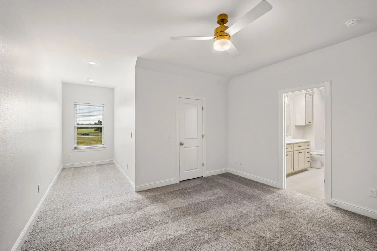 6560 County Ave, Springdale, AR 72762