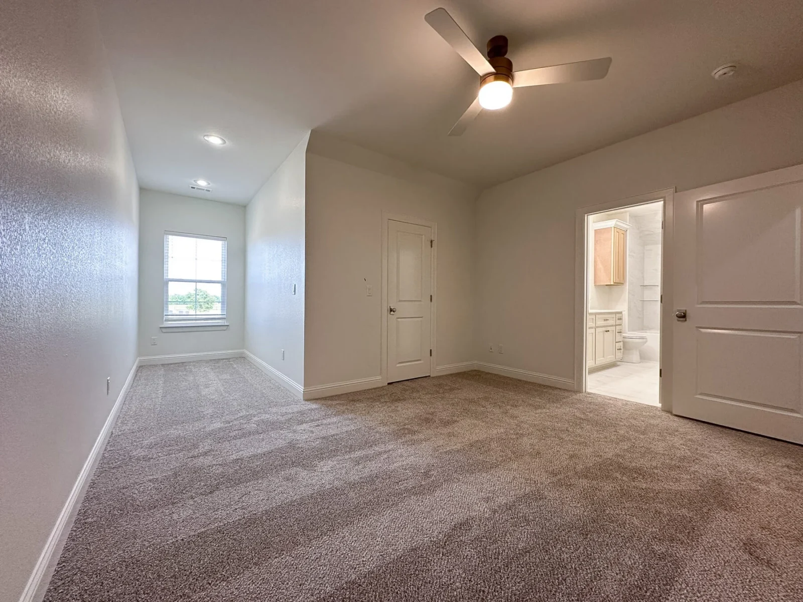 6560 County Ave, Springdale, AR 72762