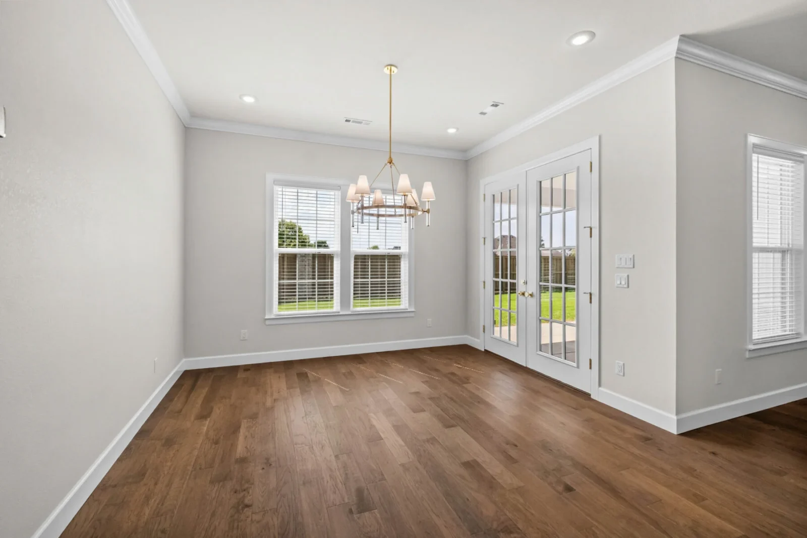 6557 Courtland Ave, Springdale, AR 72762