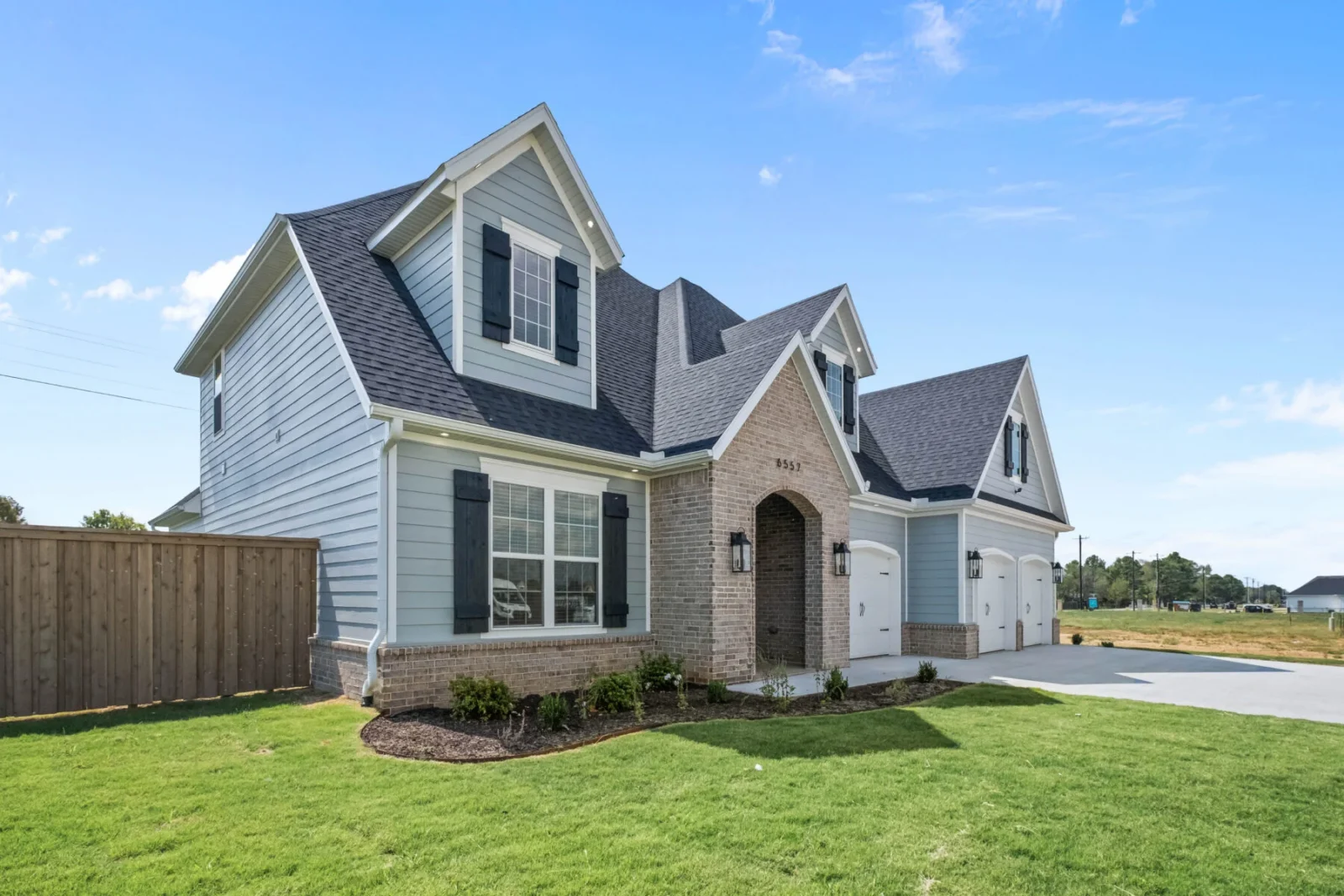 6557 Courtland Ave, Springdale, AR 72762