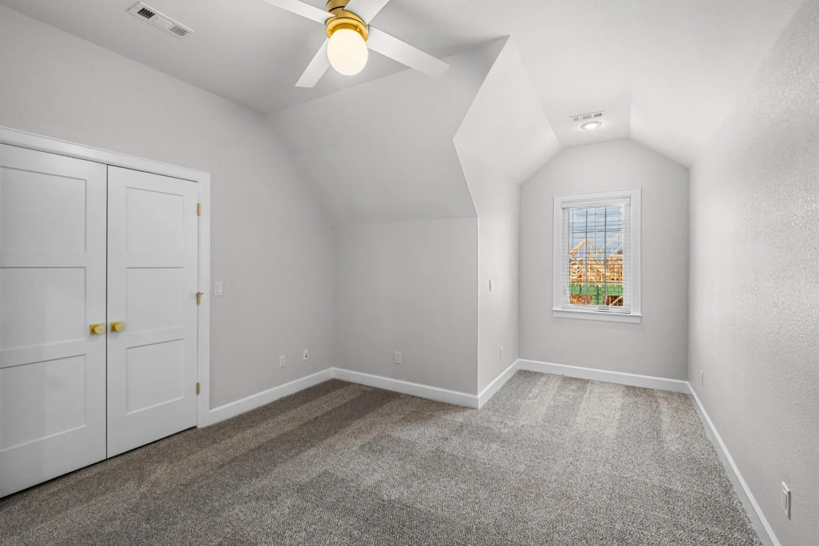 6557 Courtland Ave, Springdale, AR 72762