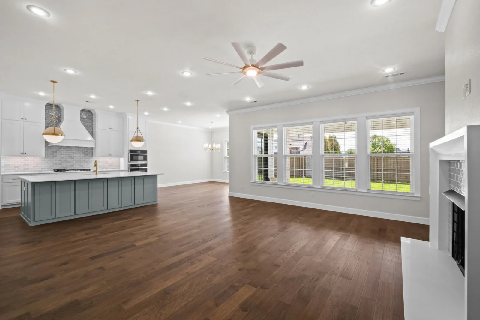 6557 Courtland Ave, Springdale, AR 72762