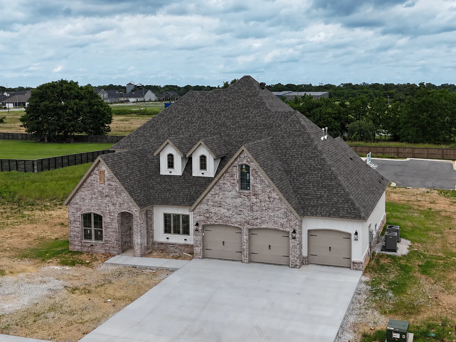 6492 Align Ave, Springdale, AR 72762