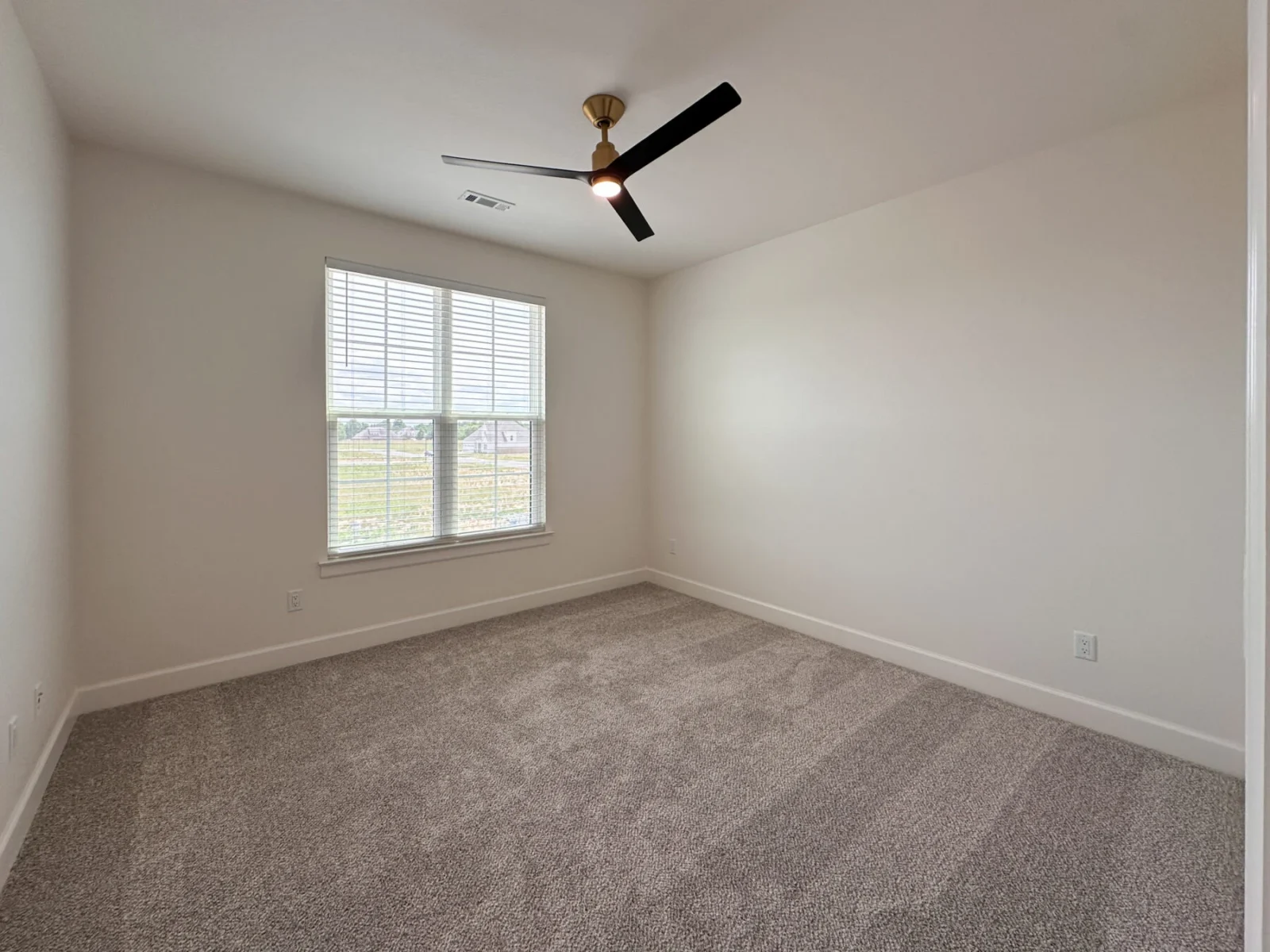 6486 Align Ave, Springdale, AR 72762