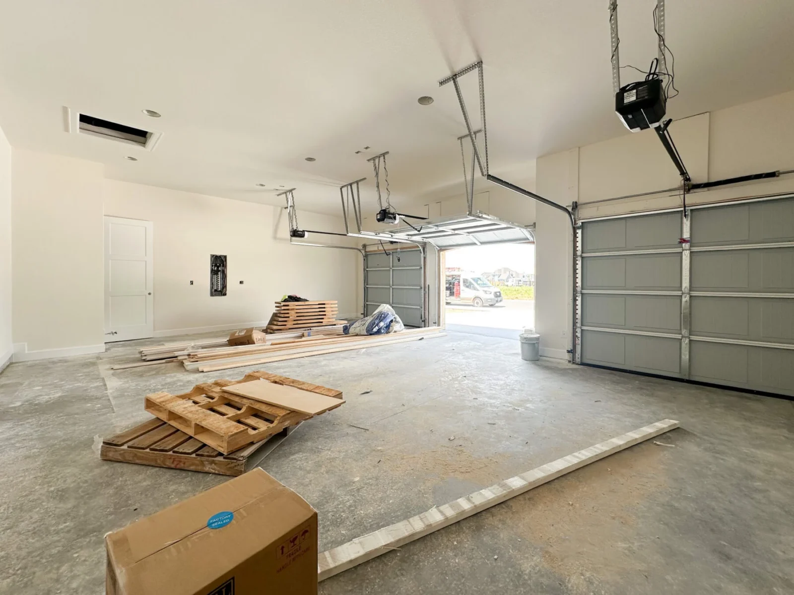 6557 Courtland Ave, Springdale, AR 72762
