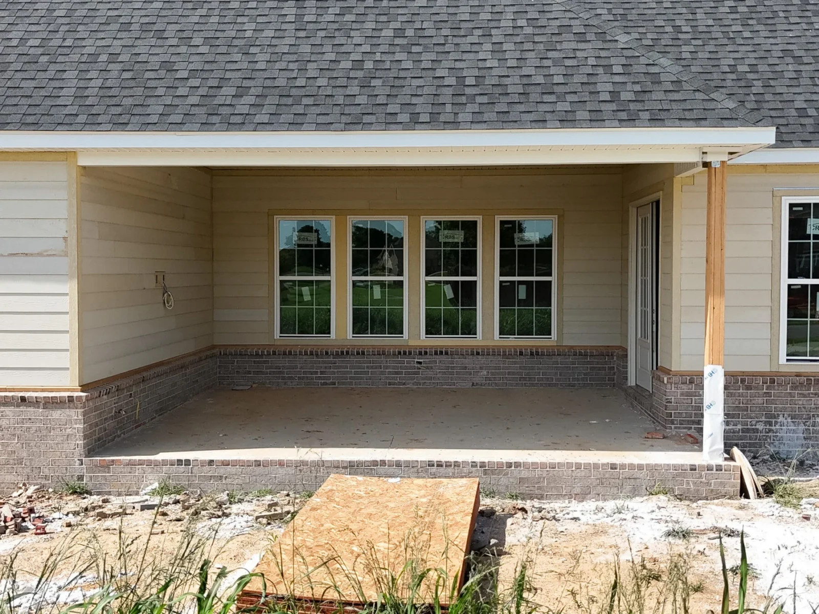 6557 Courtland Ave, Springdale, AR 72762